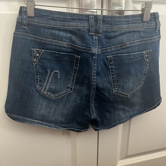 Women Denim  La Chapelle Blue Jean Shorts with embellishments. size 40 - Picture 5 of 5